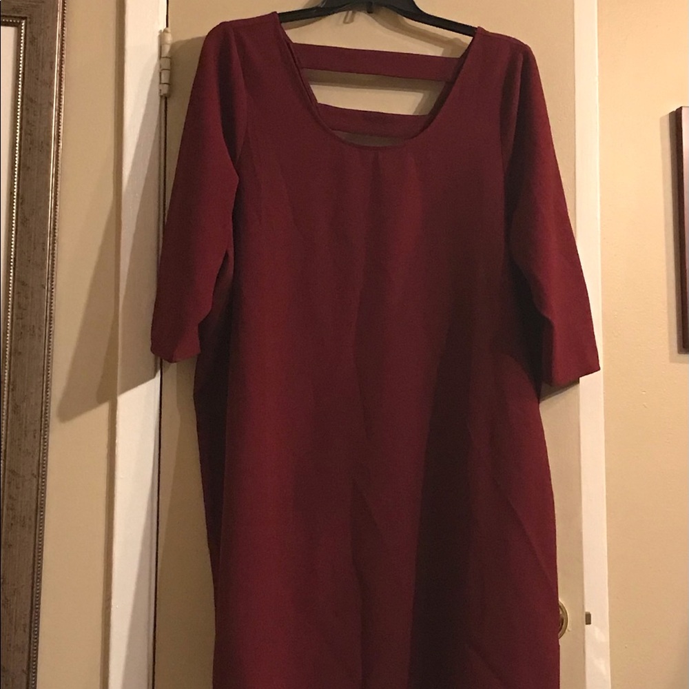 NEW 3/4 sleeve Dress, fabric color is burgundy